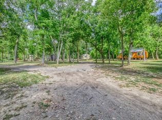 725 Cactus Rd, Waxahachie, TX 75165