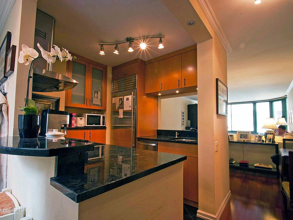 1st image of 295 Greenwich St #4LN
