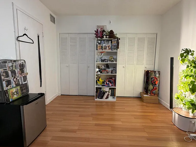 1300 N 17th Ave #206 — Photo 22