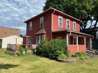 250 1st Ave SE, Wells, MN 56097