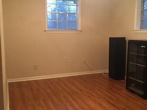 4th image of 30942 Barnett Ln