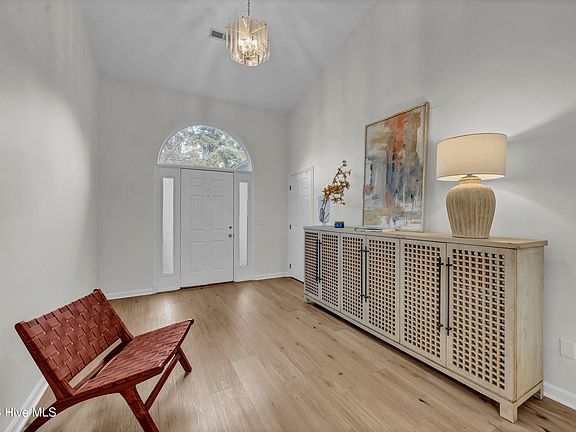 3rd image of 6415 Green Arbor Lane