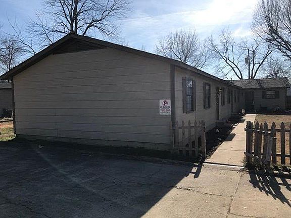 4th image of 1200 E N St APT D
