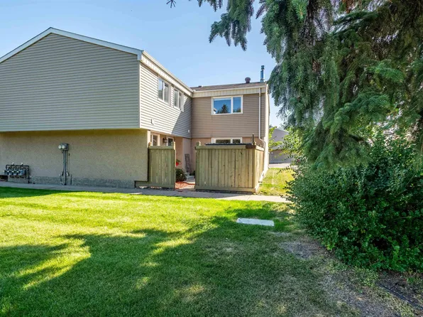 14815C Riverbend Rd NW, Edmonton, AB T6H 5A9