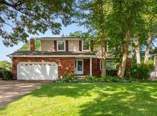 1660 Mozart Dr, Westlake, OH