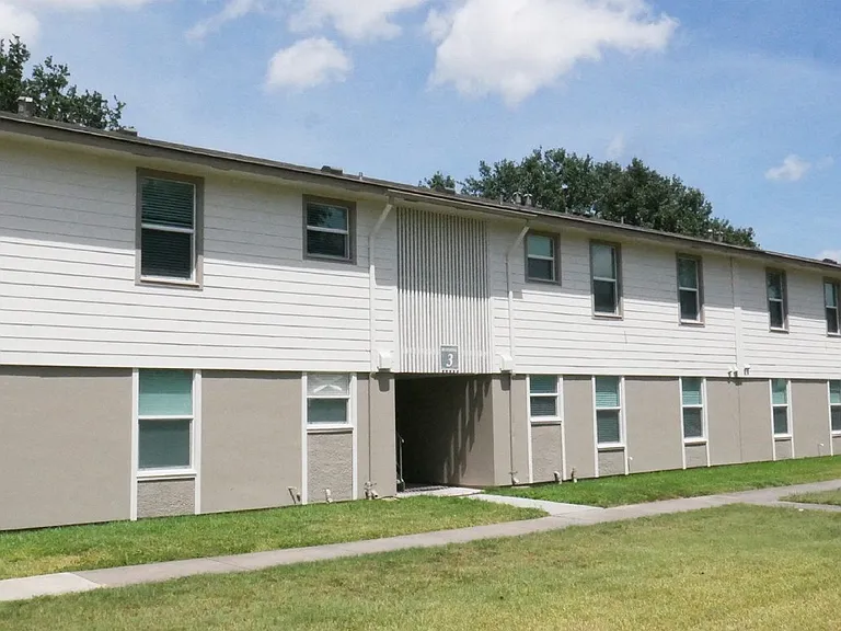Treemont Apartments — Photo 39