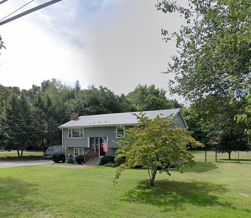 2nd image of 82 Oak St