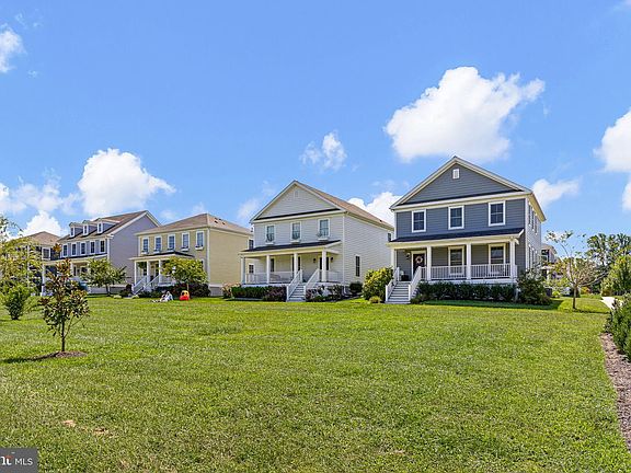 4th image of 545 Wheelmen St