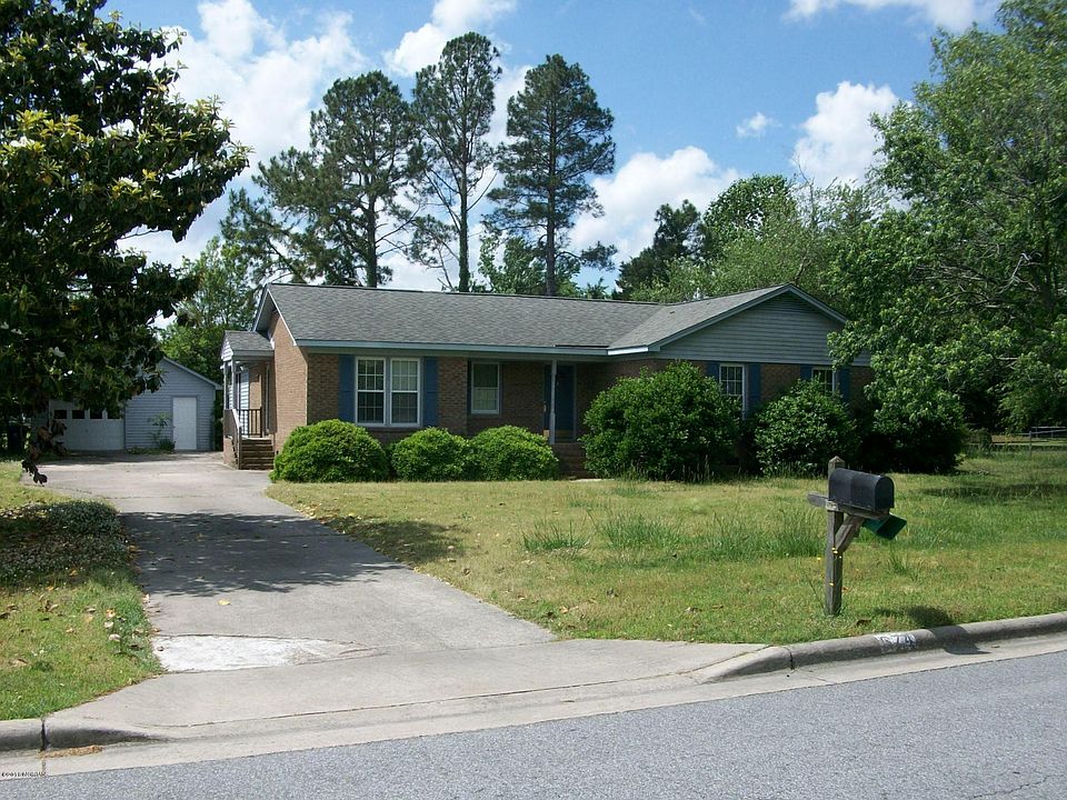 1st image of 674 Corbett St