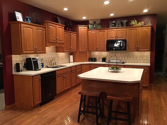 custom oak cabinetry