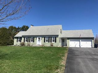 420 General Leroy Manor Rd, Morrisonville, NY 12962