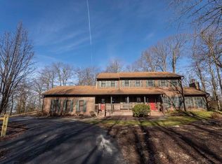 2310 S Ridge Dr, Hidden Valley, PA 15502