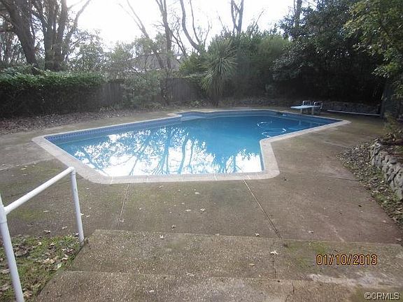 4th image of 266 Tranquil Dr