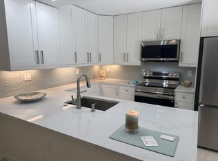 404 Live Oak Ln, Boynton Beach, FL 33436