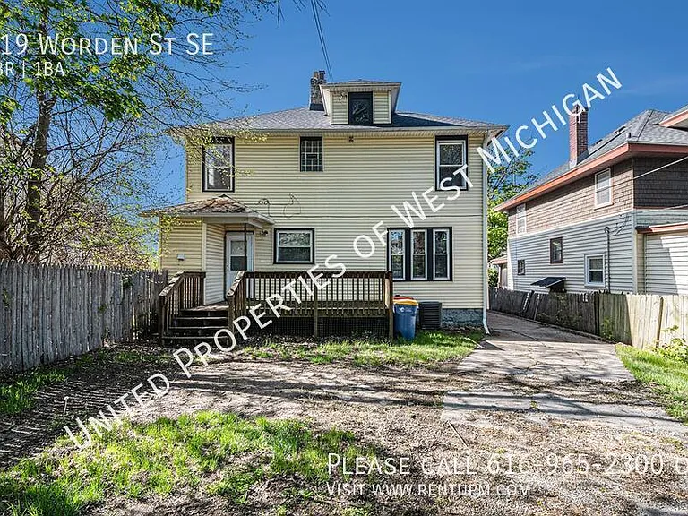919 Worden St SE — Photo 18