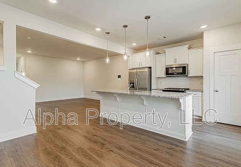 32 Mardale Ln — Photo 8
