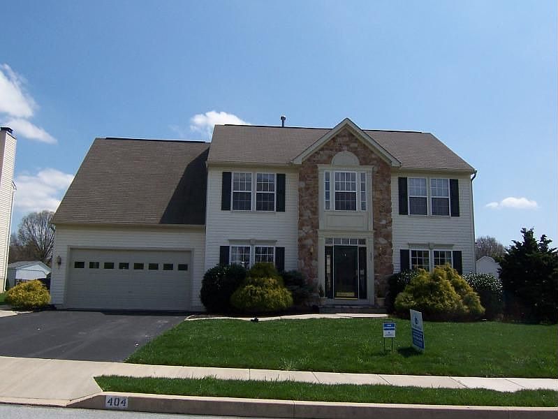 1st image of 404 N Brookside Dr