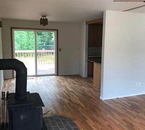 3rd image of 3048 NW River Ln