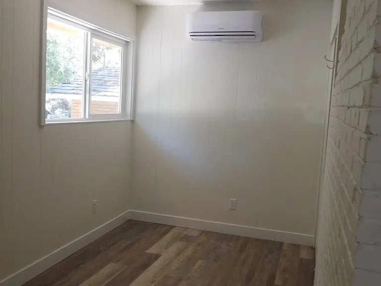 1266 N Sierra St — Photo 14