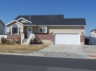 1629 N 2340 W, Clinton, UT 84015