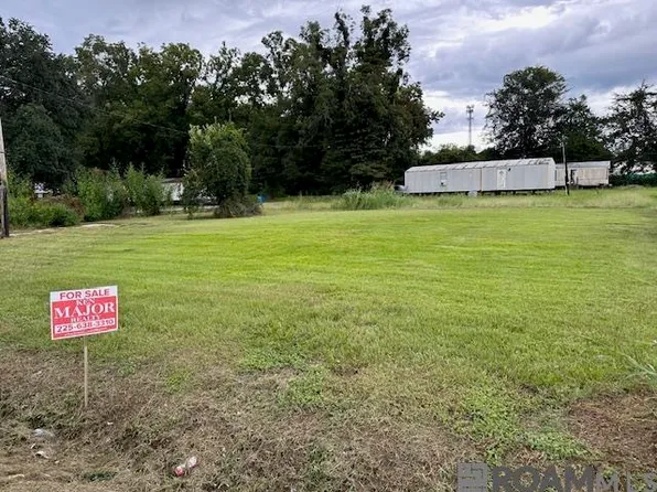 Olinde St, New Roads, LA 70760