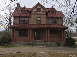 232 S Walnut St, Dexter, MO 63841