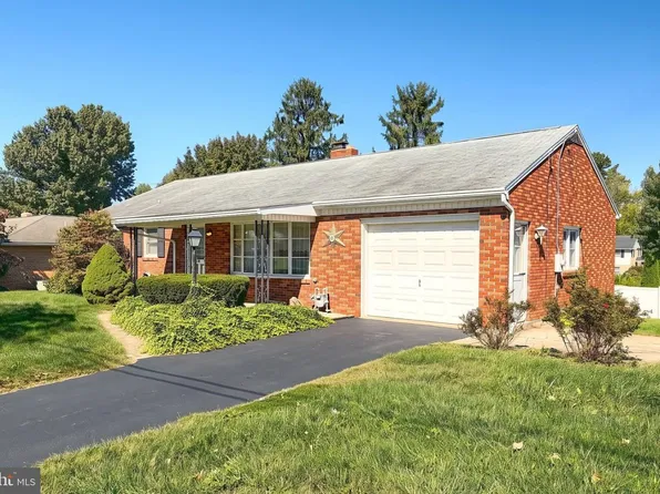2239 Sycamore Rd, York, PA 17408