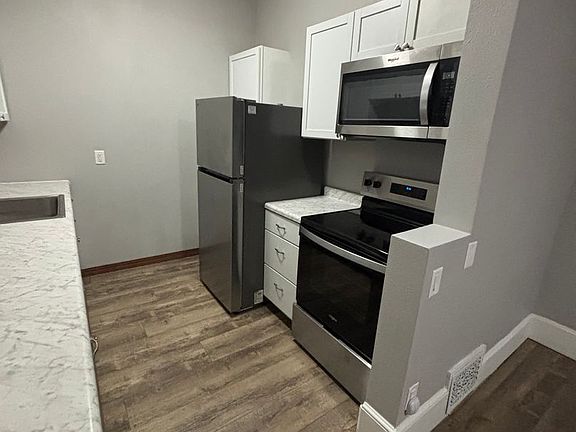 3rd image of 720 Main St