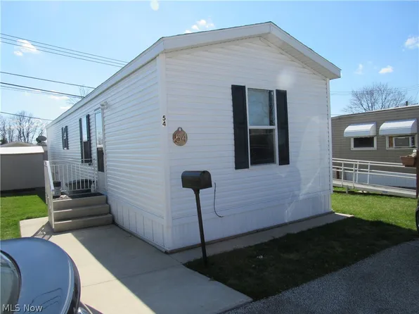 54 Franzen Ln, Akron, OH 44310