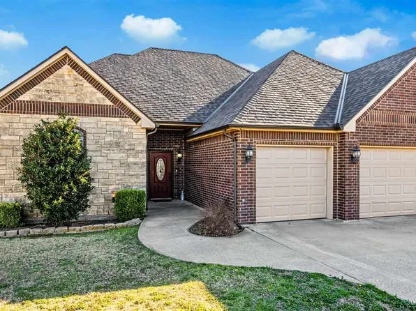 505 Lantana Pl, Elgin, OK 73538