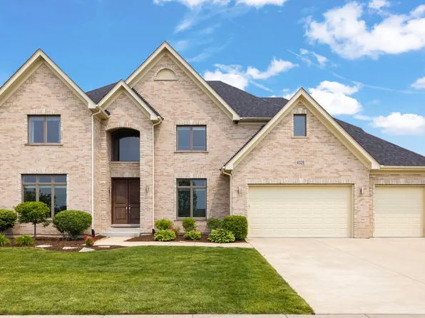 4328 Chinaberry Ln, Naperville, IL 60564