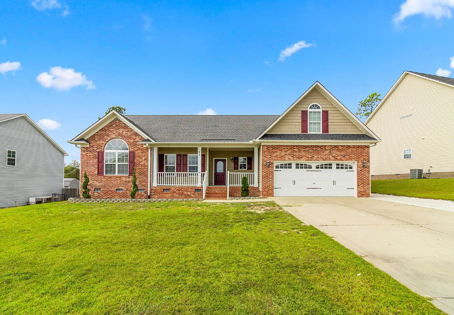 3 bed, 2.0 bath, 1930 sqft, $1,950 — Photo 1