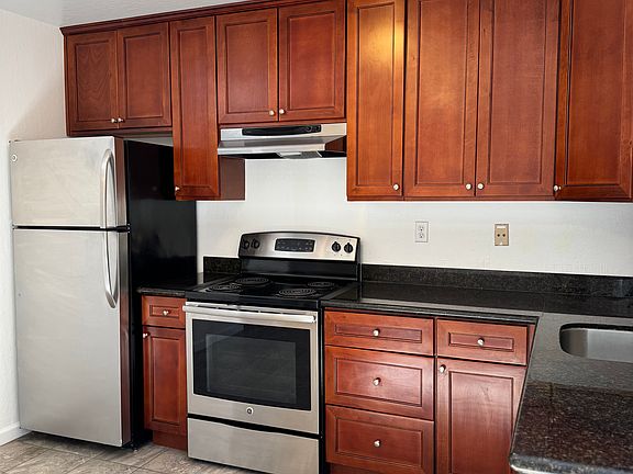 3rd image of 849 Palomino Dr #2