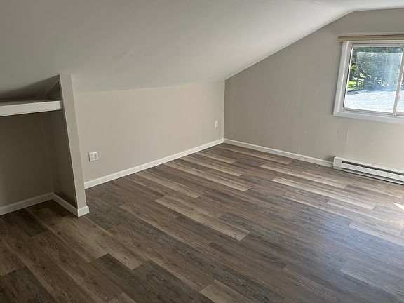 5th image of 74 Pine Rd #2