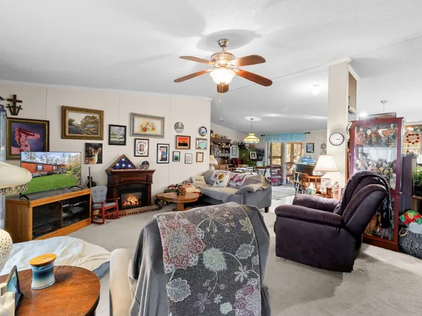 113 Preston Ave, Livingston, TX 77351