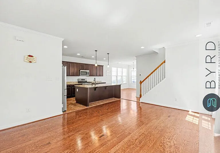 16921 Thornapple Run — Photo 8