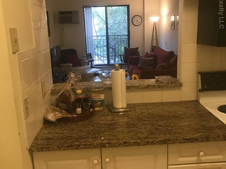 375 Highland Ave #2 — Photo 8
