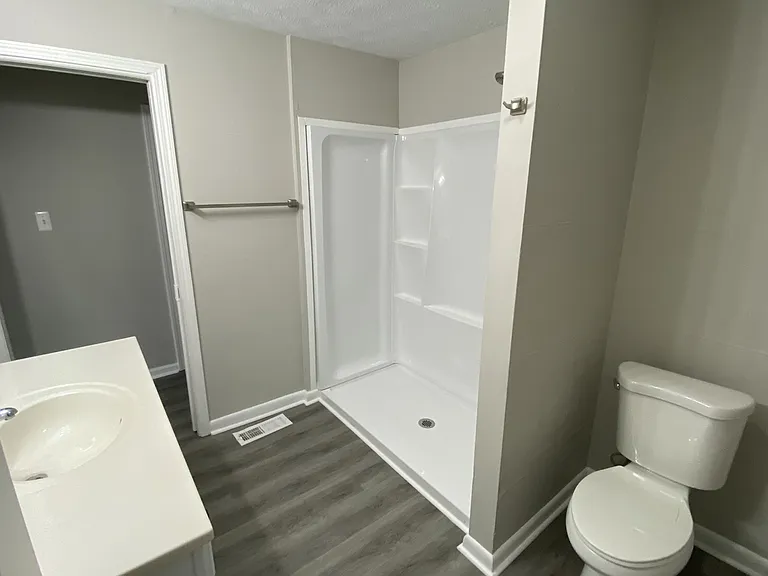 2289 Clarksville Rd — Photo 11
