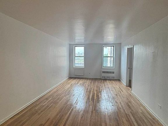 5th image of 8835 164th St APT 3MN