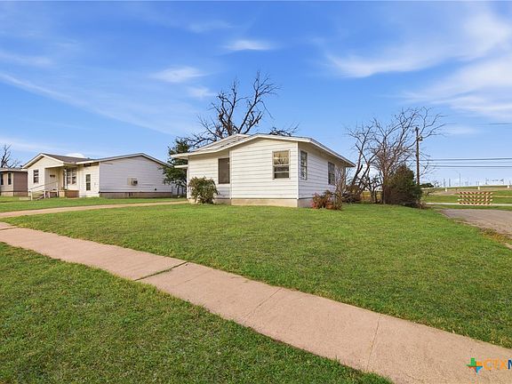 4th image of 958 Fannin Loop