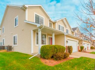 853 SE Sunset Ln, Waukee, IA 50263