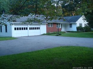 110 Columbine Dr, Trumbull, CT 06611