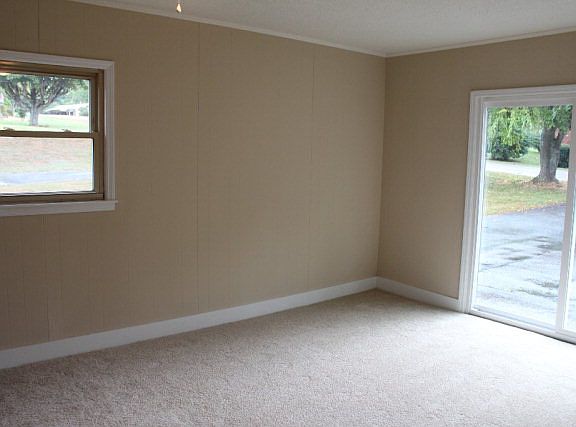 2nd image of 169 Wyatt Ln