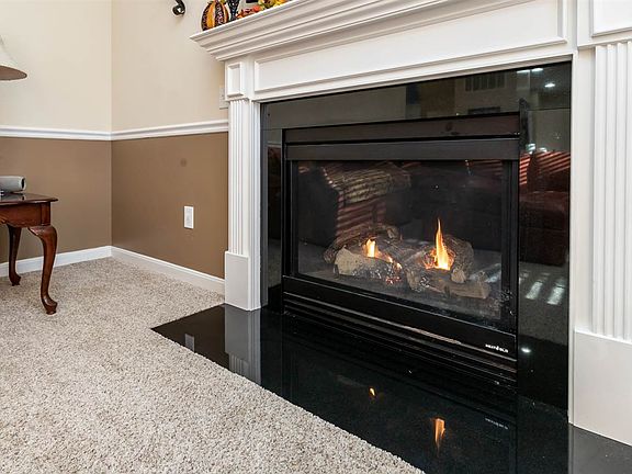 4th image of 2703 Pebble Creek Way