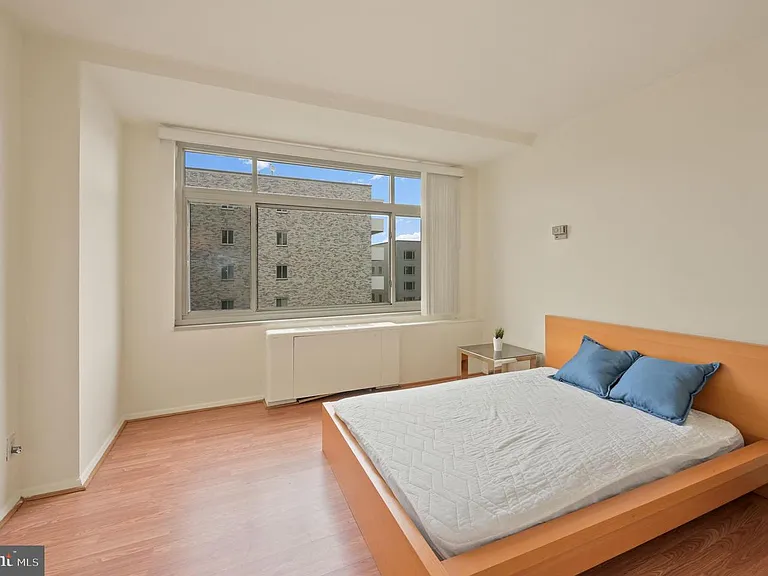 2401 Washington Cir NW #H-803 — Photo 16