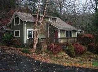 87 Periwinkle Ln, Cullowhee, NC 28723