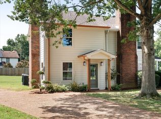 2437 Robbie Ct, Nashville, TN 37214