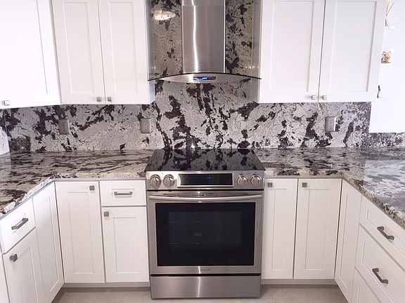 5th image of 2450 Presidential Way APT 1006