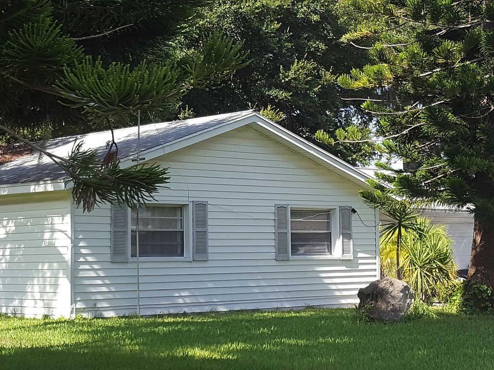 2nd image of 111 Colina Pl