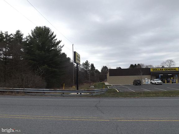 3rd image of 359 Valley St
